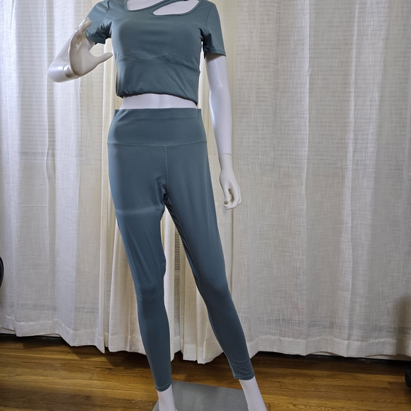 Stylish Teal Women's Leggings Set - Picture 8 of 16